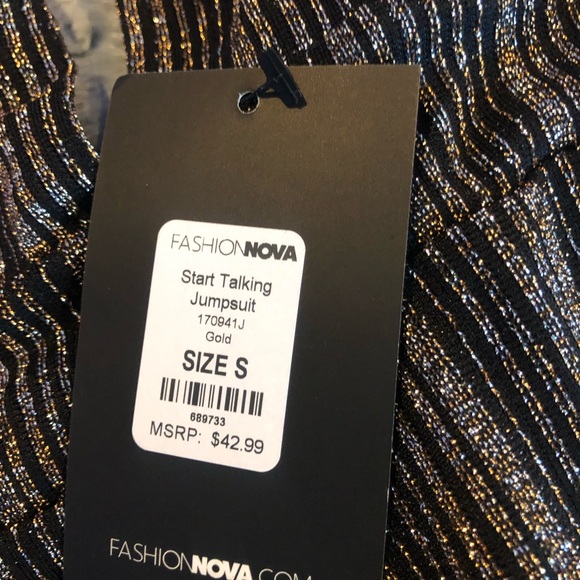 Fashion Nova Start talking jumpsuit - Picture 6 of 6